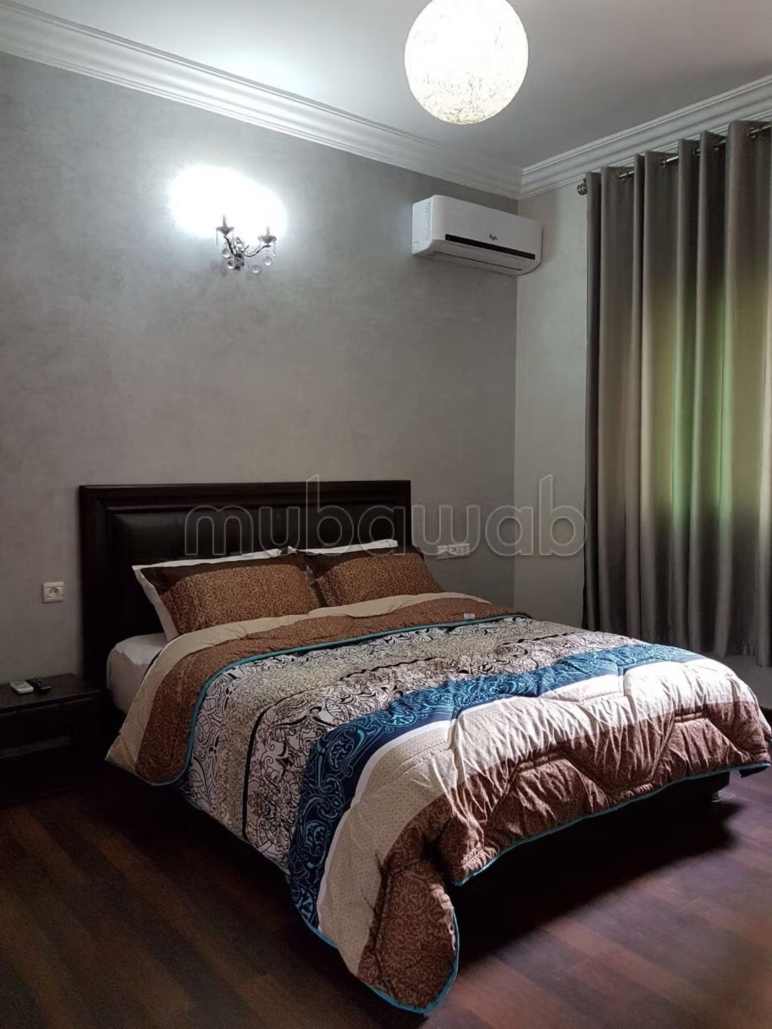 Location saisonnière en Centre. Superficie 135 m². Antenne parabolique, résidence sécurisée - Photo 2