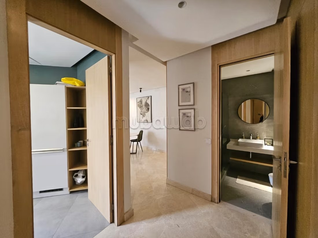 Appartements à louer à Maârif. Superficie 150 m². Double vitrage et chauffage central