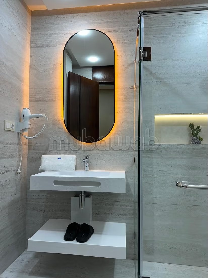 Luxury apartment with swimming pool face to beach in Malabata - Photo 14