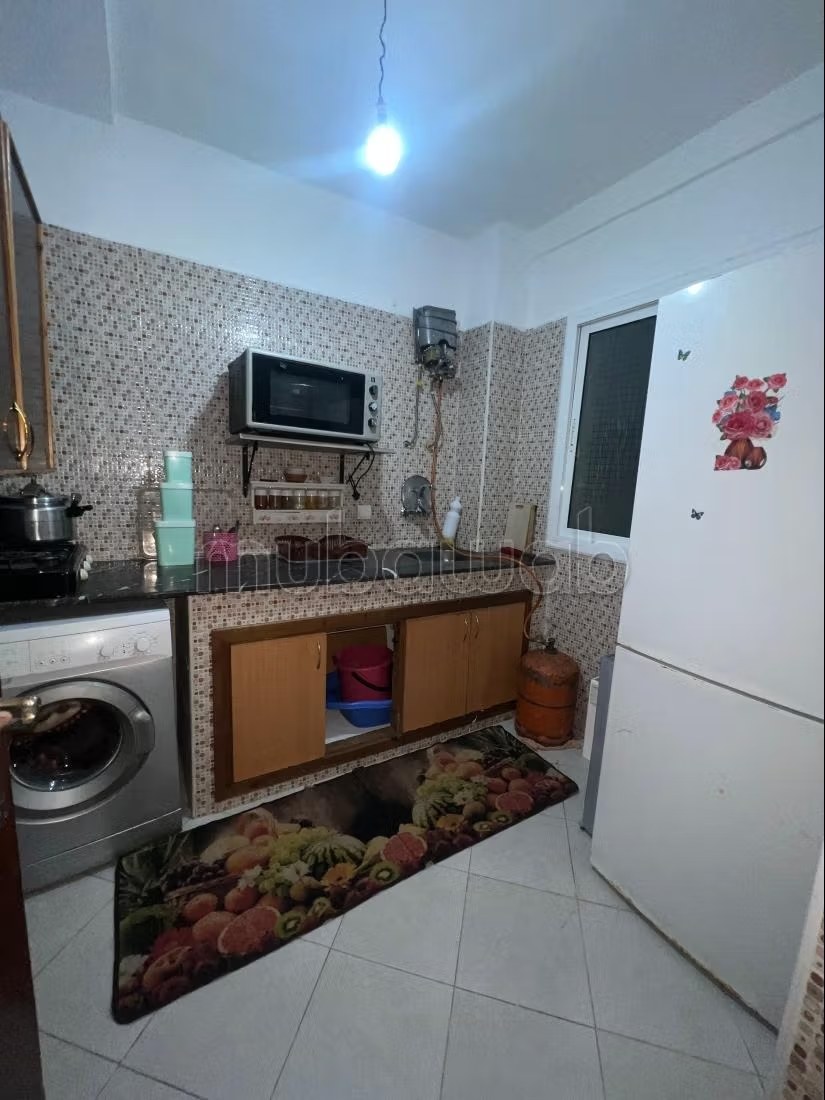 Appartement de vacances à louer à Tanja Balia.
Superficie 60 m².
Système de parabole et résidence sécurisée