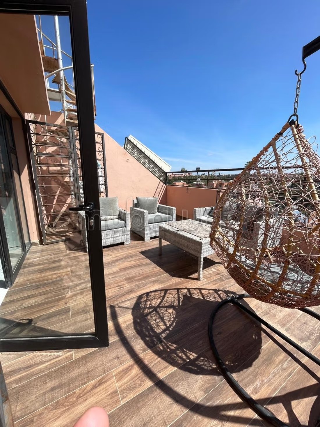 Bel appartement meublé de 113 m² avec rooftop - Photo 5
