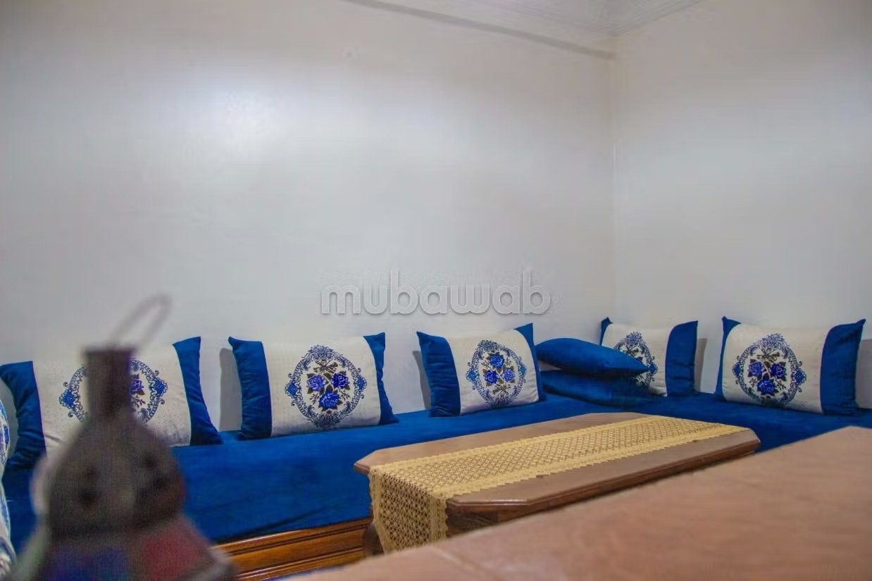 Appartements à louer à Chefchaouen. Surface totale de 100 m². Salon marocain traditionnel et porte solide - Photo 9