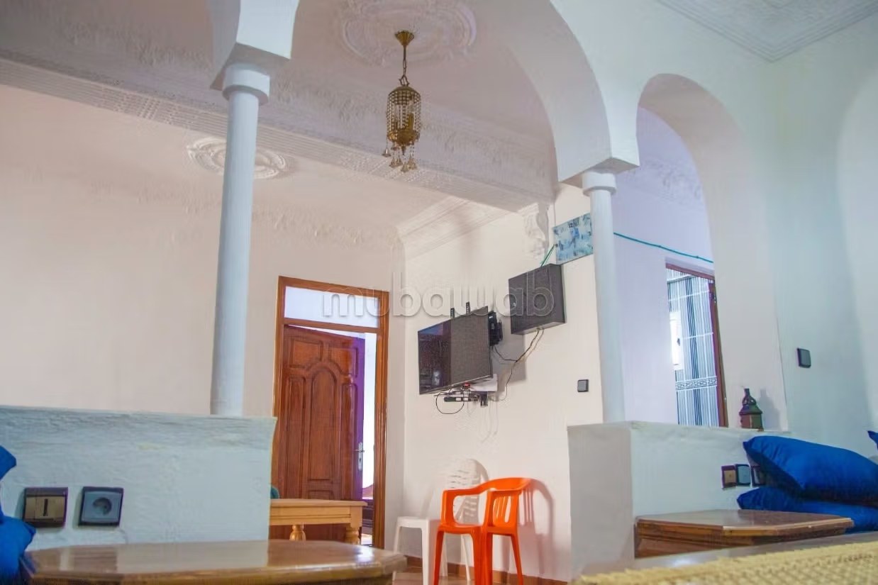 Appartements à louer à Chefchaouen. Surface totale de 100 m². Salon marocain traditionnel et porte solide - Photo 7