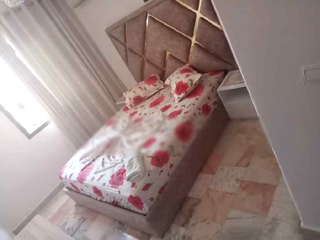 Appartements à louer à Guéliz. 2 belles chambres. Tout confort avec cheminée et climatisation - Photo 3