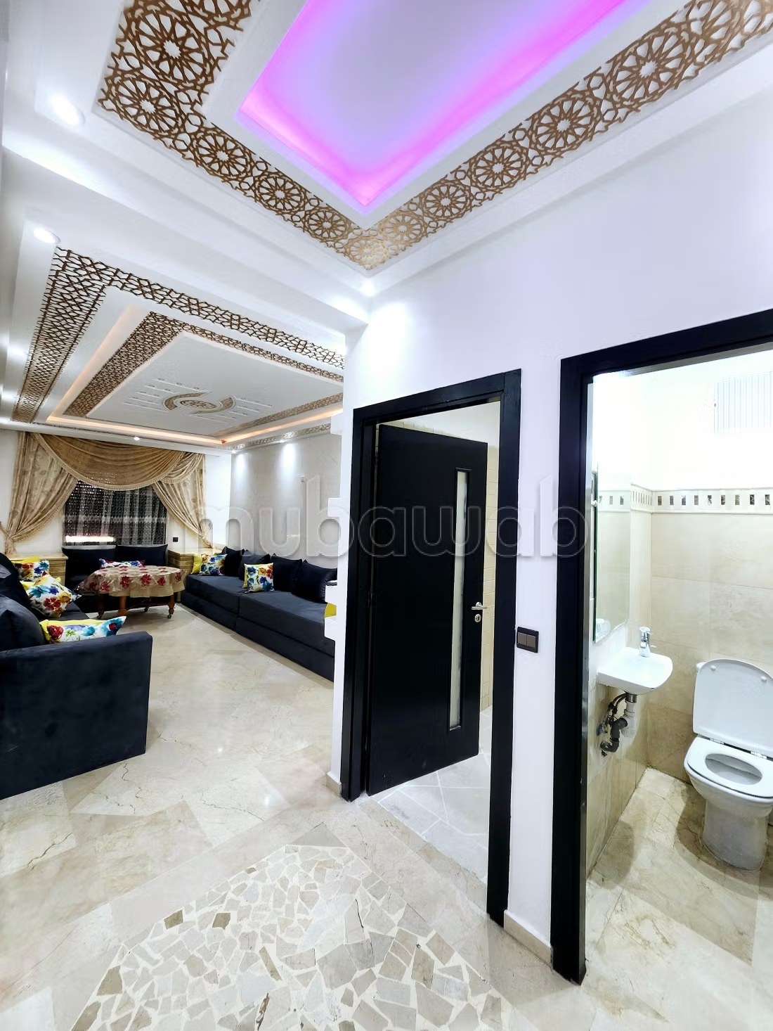 Appartement de vacances à louer à Guéliz. 4 pièces. Salon Marocain, sécurité
