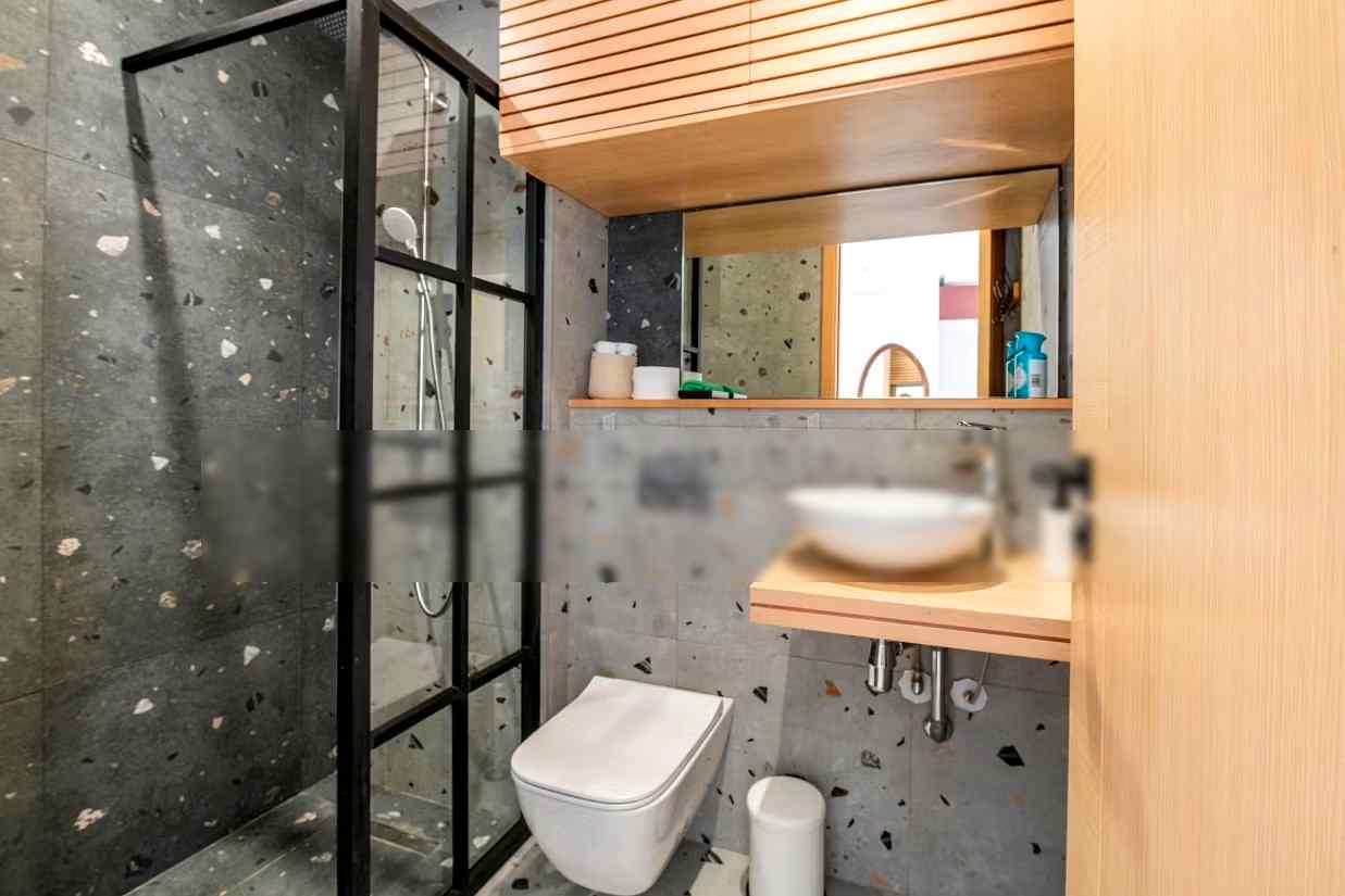 Charming Apartment 42 - Photo 9