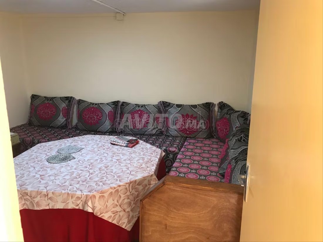 Studio meublè à louer au centre ville de Nador