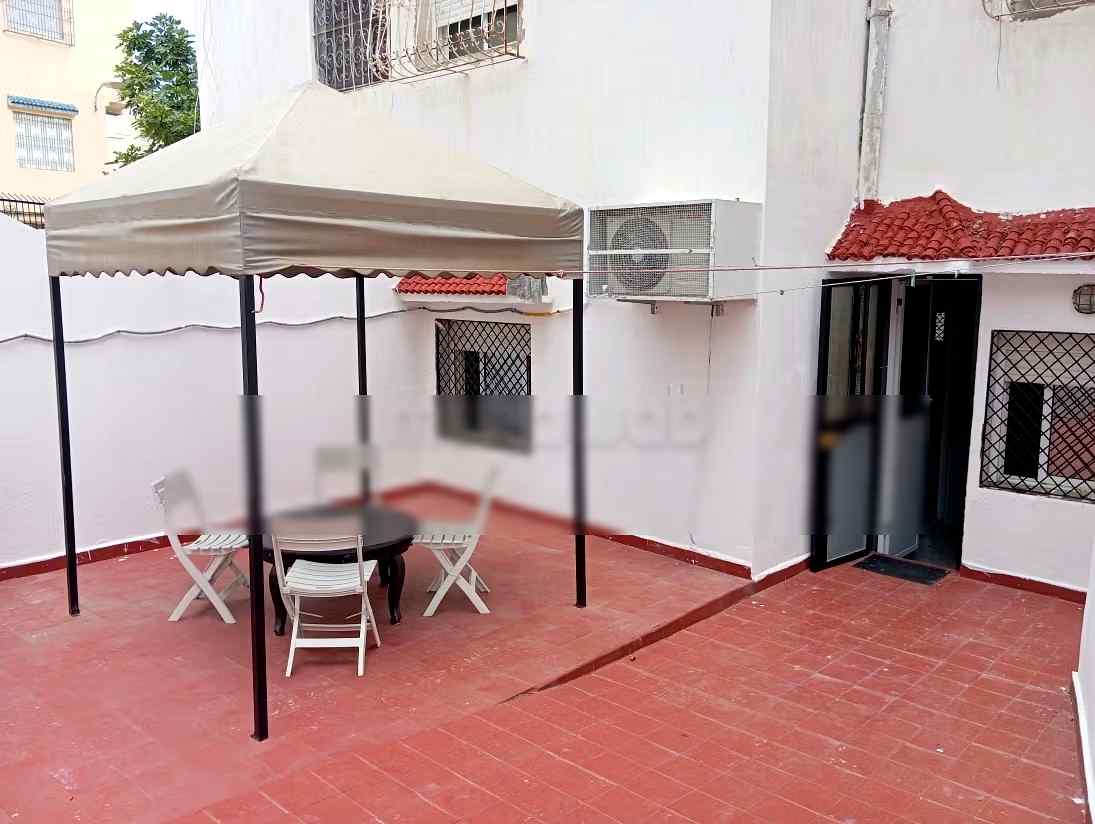 Appartement de vacances à louer à M'Diq. 
Surface totale 68 m². 
Téléviseur - Photo 8