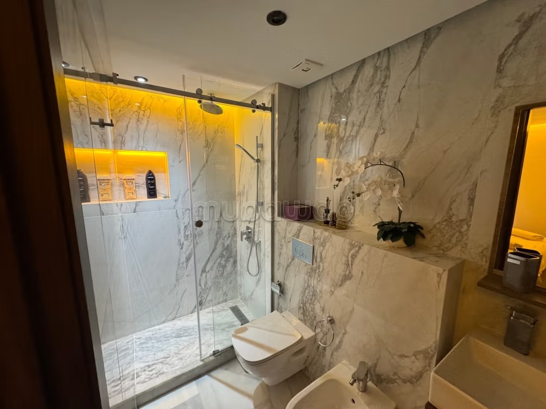 Très belle appartement luxueux en location vacance à iberia centre avec parking et wifi - Photo 8