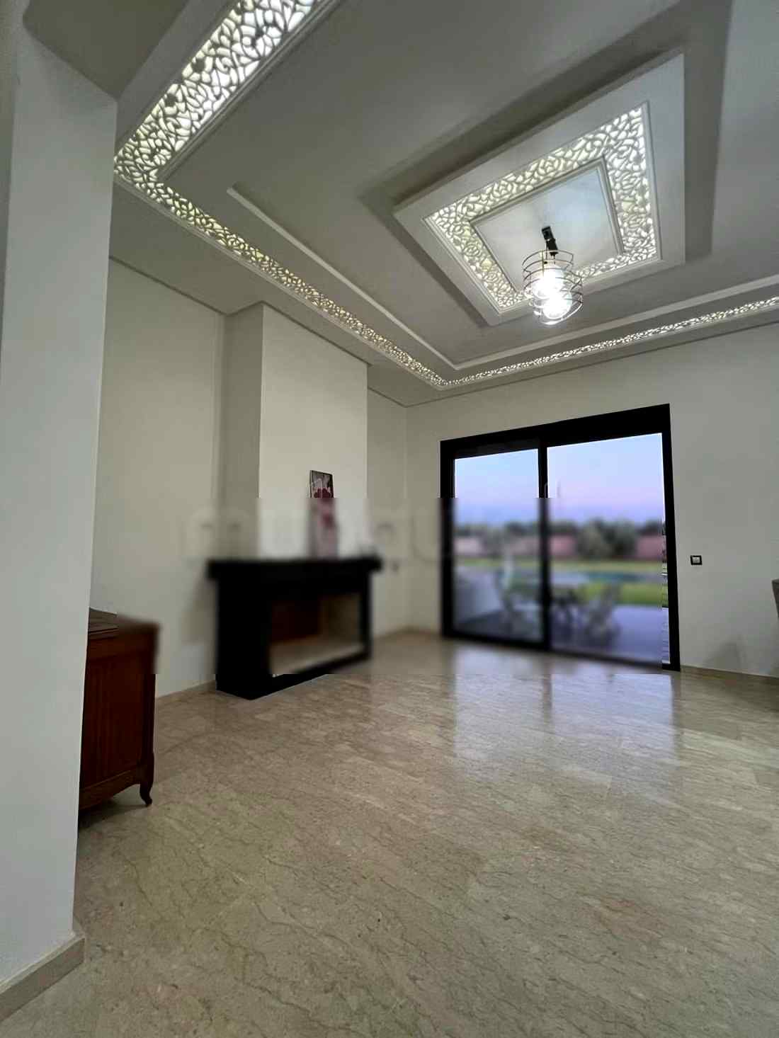 Location saisonnière villa haut standing à Riad Al Atlas. Superficie 500 m². Fenêtres avec double vitrage et porte blindée - Photo 11