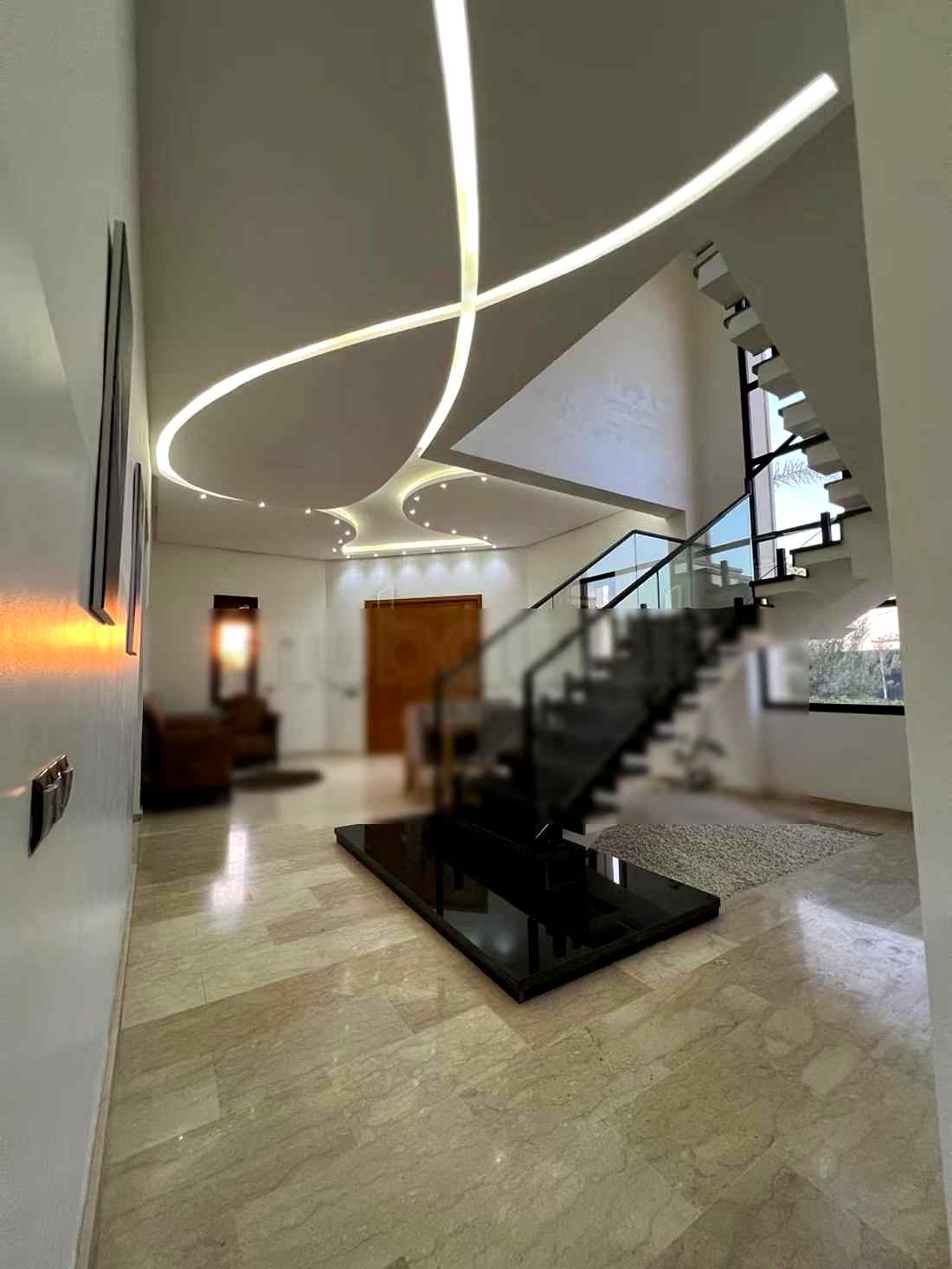 Location saisonnière villa haut standing à Riad Al Atlas. Superficie 500 m². Fenêtres avec double vitrage et porte blindée - Photo 18