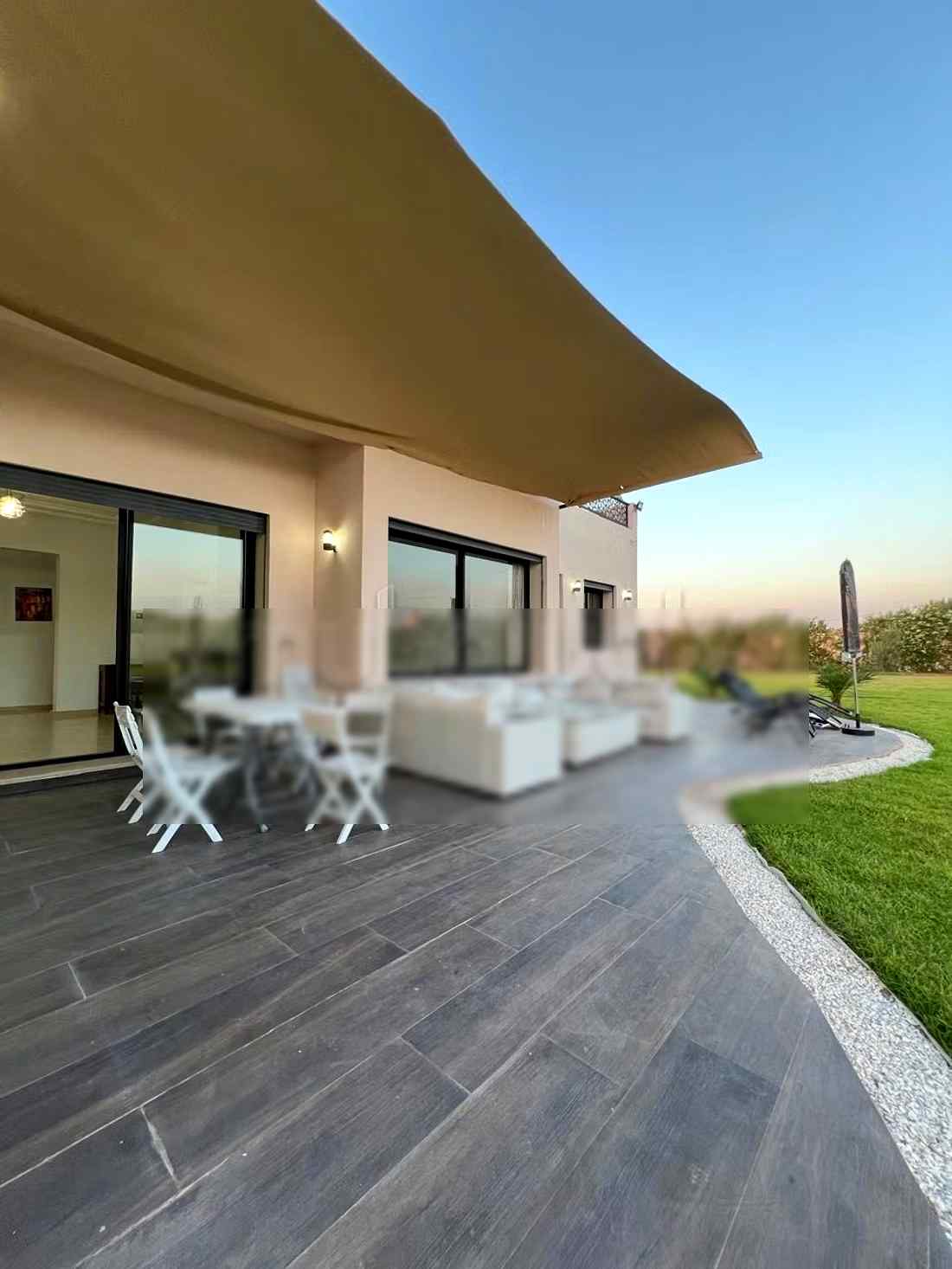 Location saisonnière villa haut standing à Riad Al Atlas. Superficie 500 m². Fenêtres avec double vitrage et porte blindée - Photo 20
