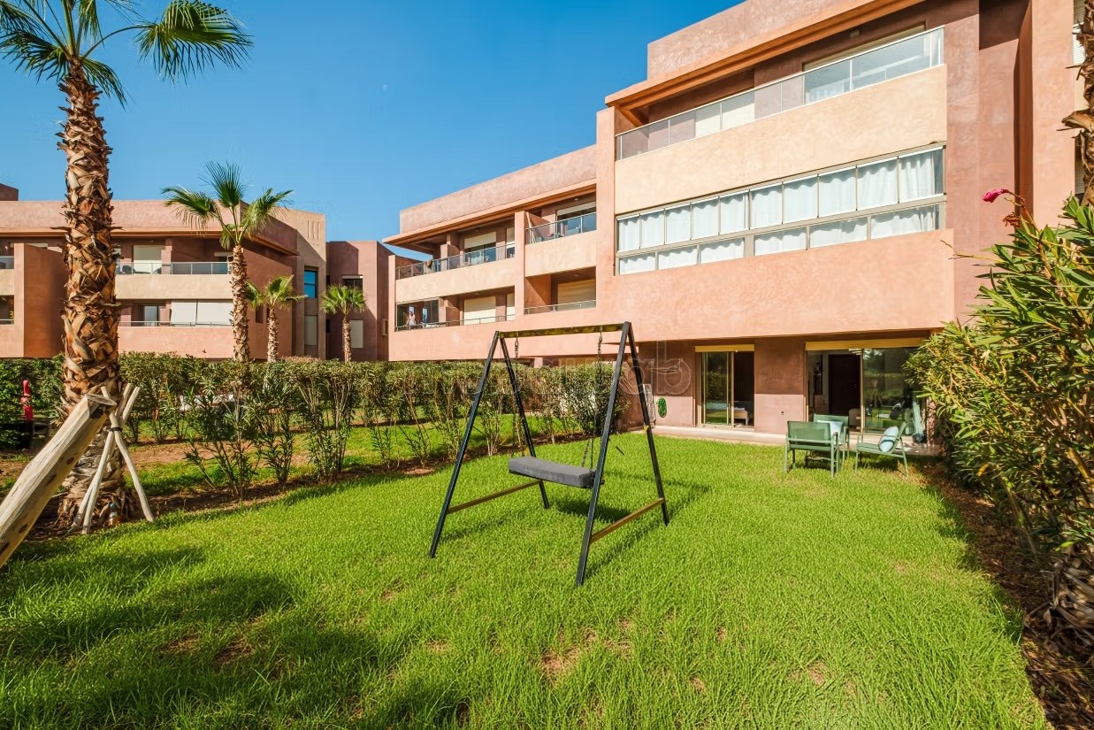 Superbe Appartement sur le golf equipee dun playstation 5 et un balançoire jardin - Photo 12