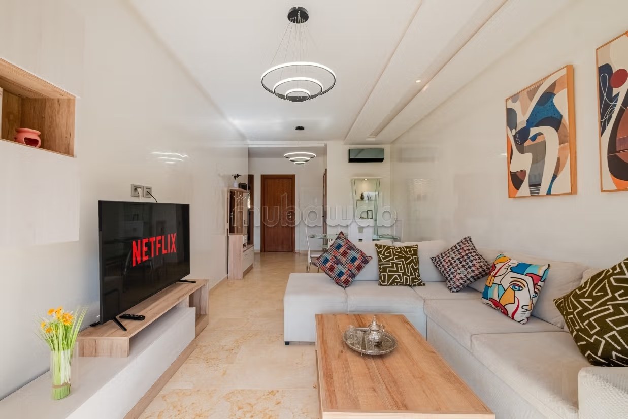 Superbe Appartement sur le golf equipee dun playstation 5 et un balançoire jardin - Photo 2