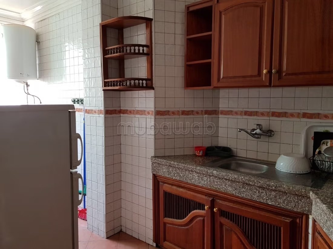 Location saisonnière à Saada. 4 pièces. Système de parabole et salon marocain