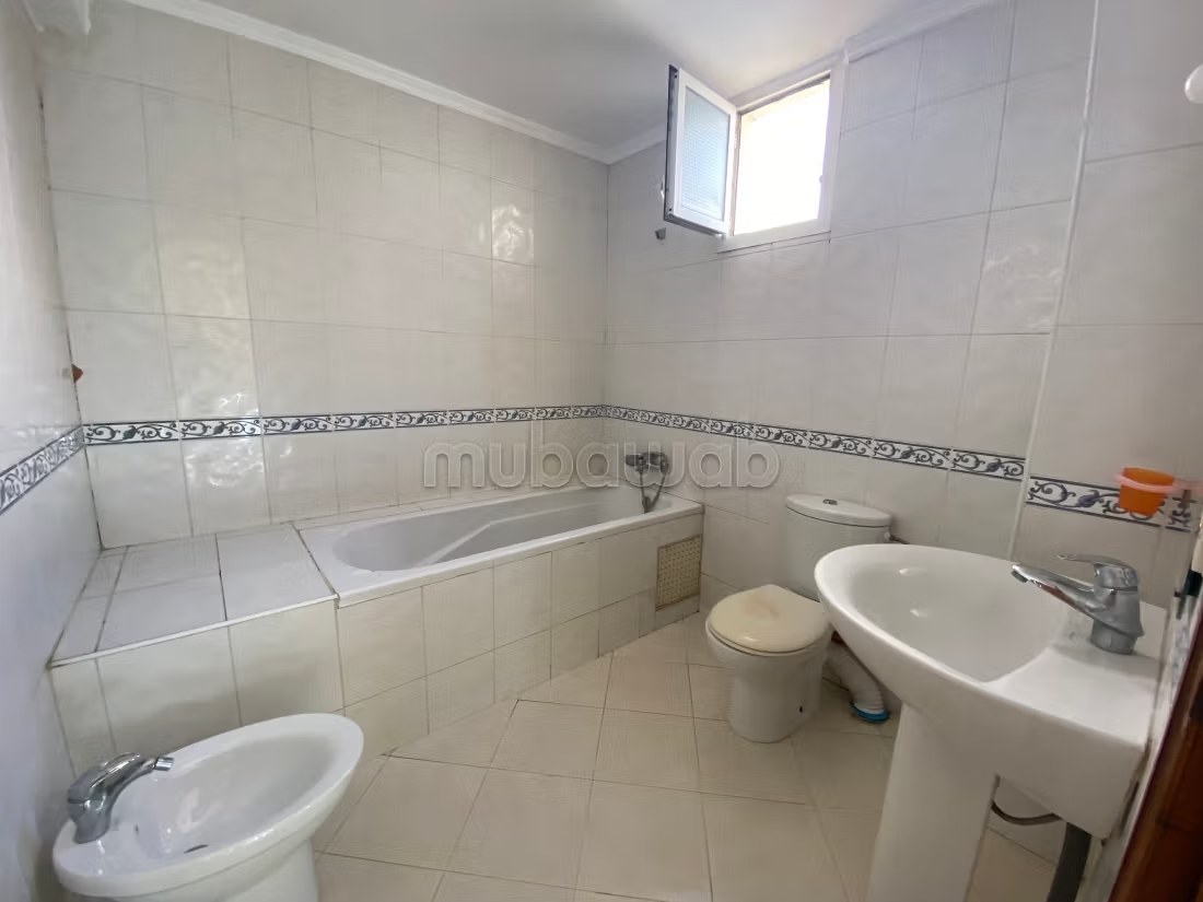 Location saisonnière à Saada. 4 pièces. Système de parabole et salon marocain - Photo 7