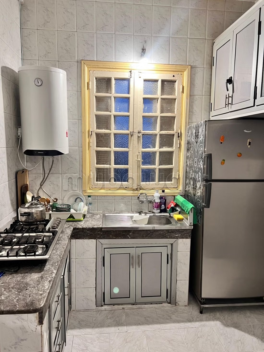 Appartements à louer à Rmila. 
3 pièces. 
Cuisine équipée - Photo 12