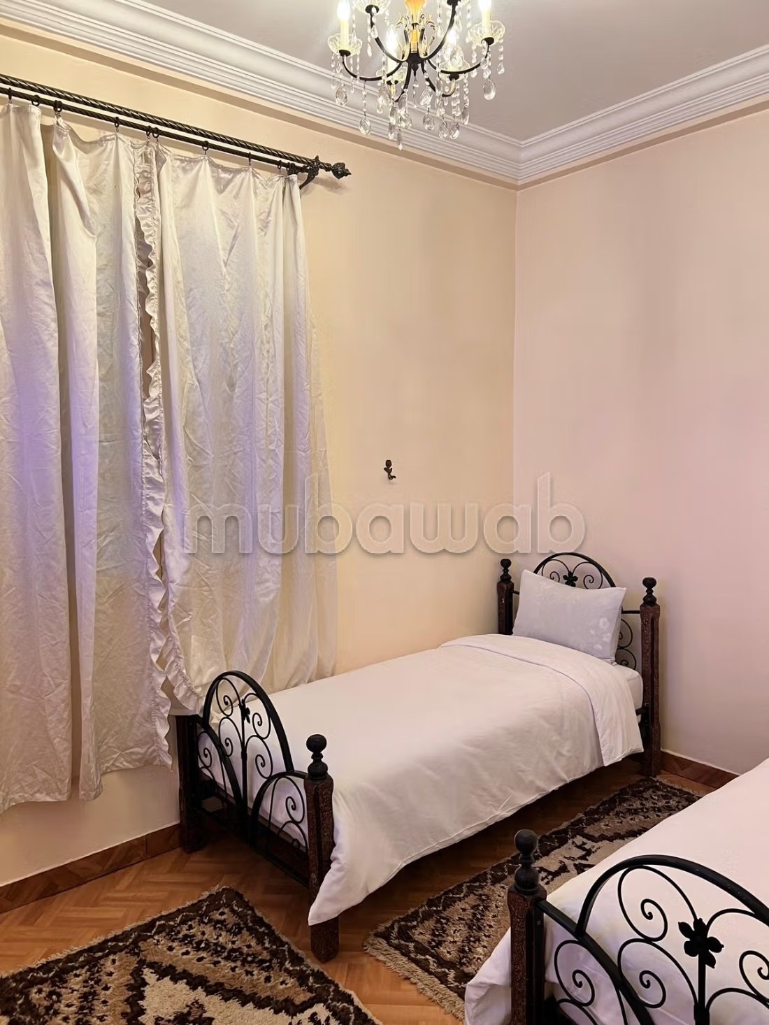Appartements à louer à Rmila. 
3 pièces. 
Cuisine équipée - Photo 16
