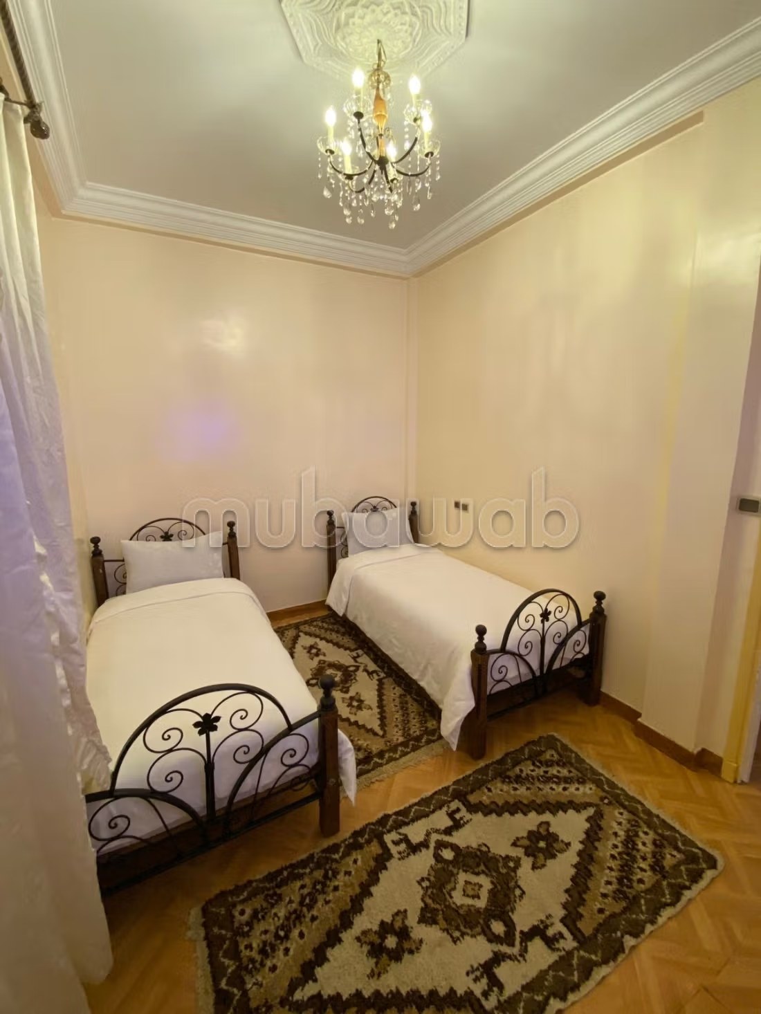 Appartements à louer à Rmila. 
3 pièces. 
Cuisine équipée - Photo 19