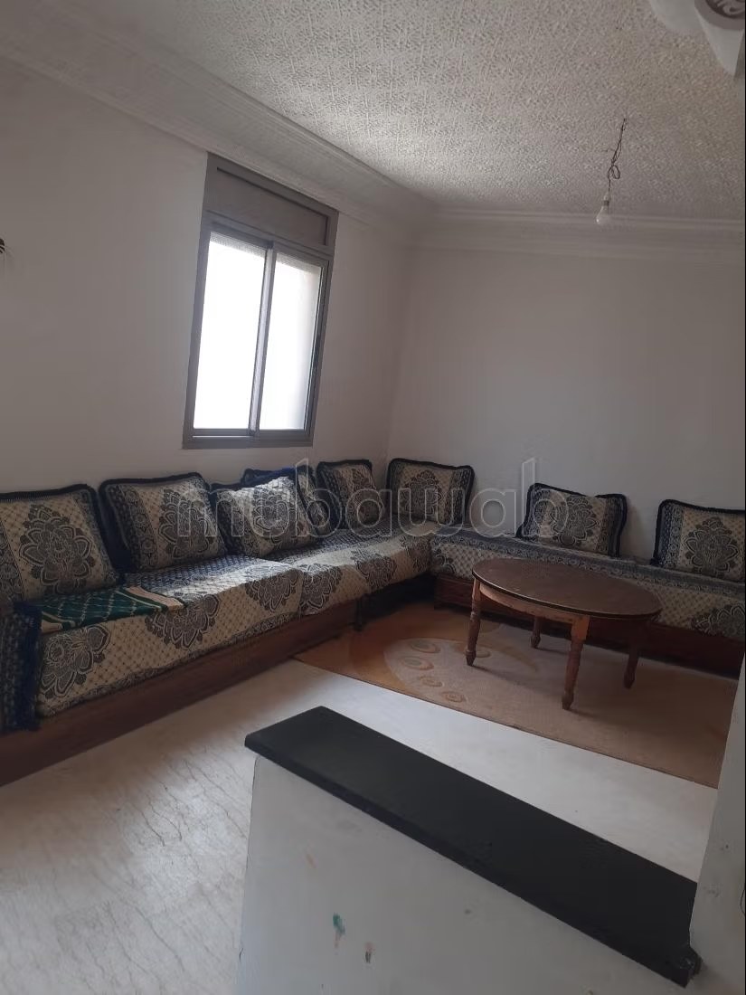 Location saisonnière à Sidi Rahal Chatai. 2 belles chambres. Porte blindée, salon marocain