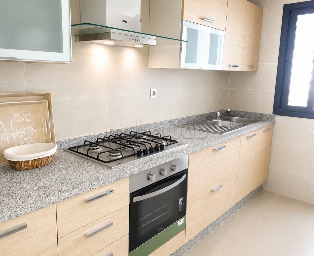 Appartements à louer à Sidi Bouknadel. 
3 grandes pièces. 
Concierge et climatisation