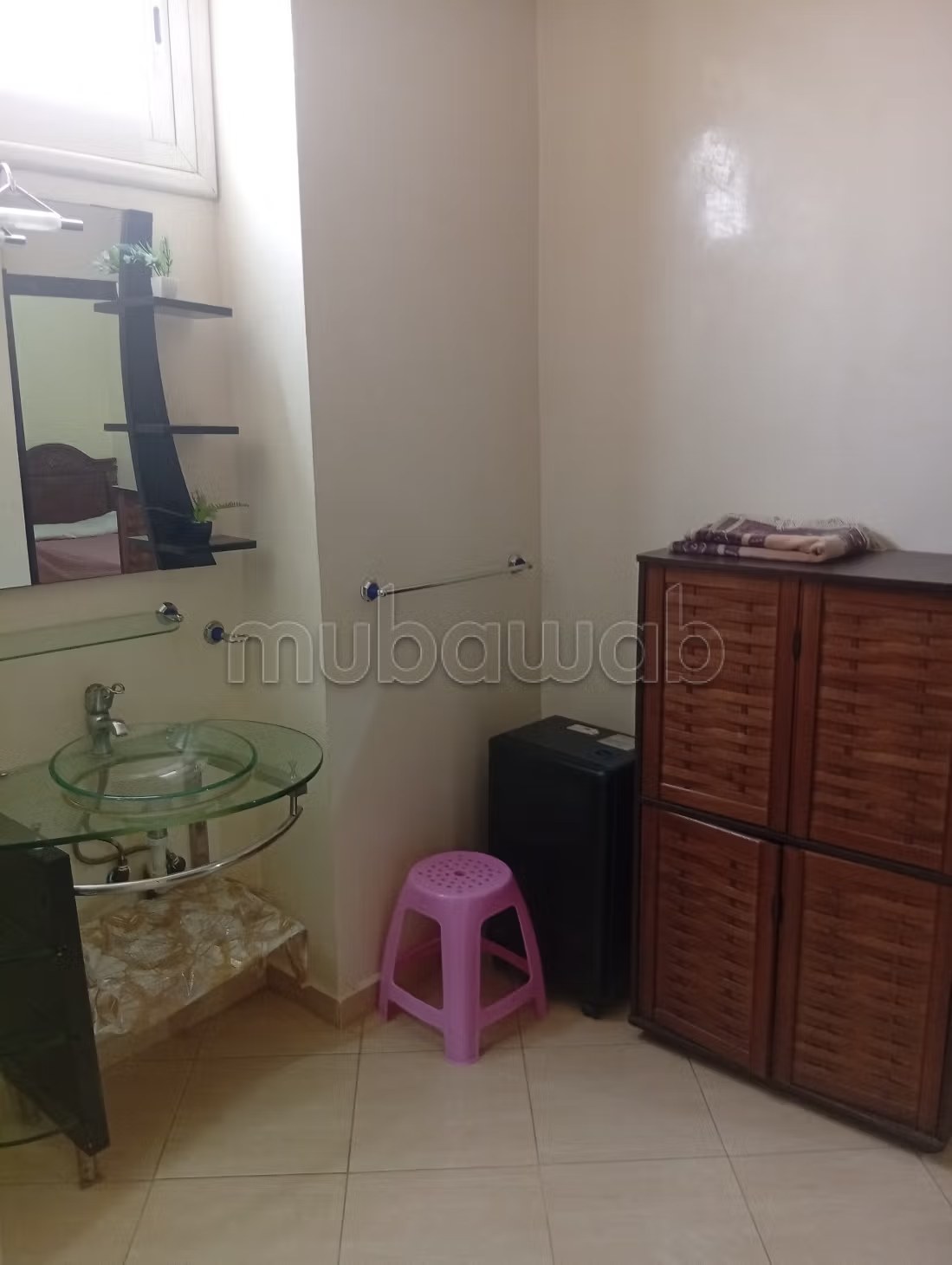 Appartements à louer à Hamria. 
2 pièces. 
Fenêtres double vitrage et chauffage central - Photo 7