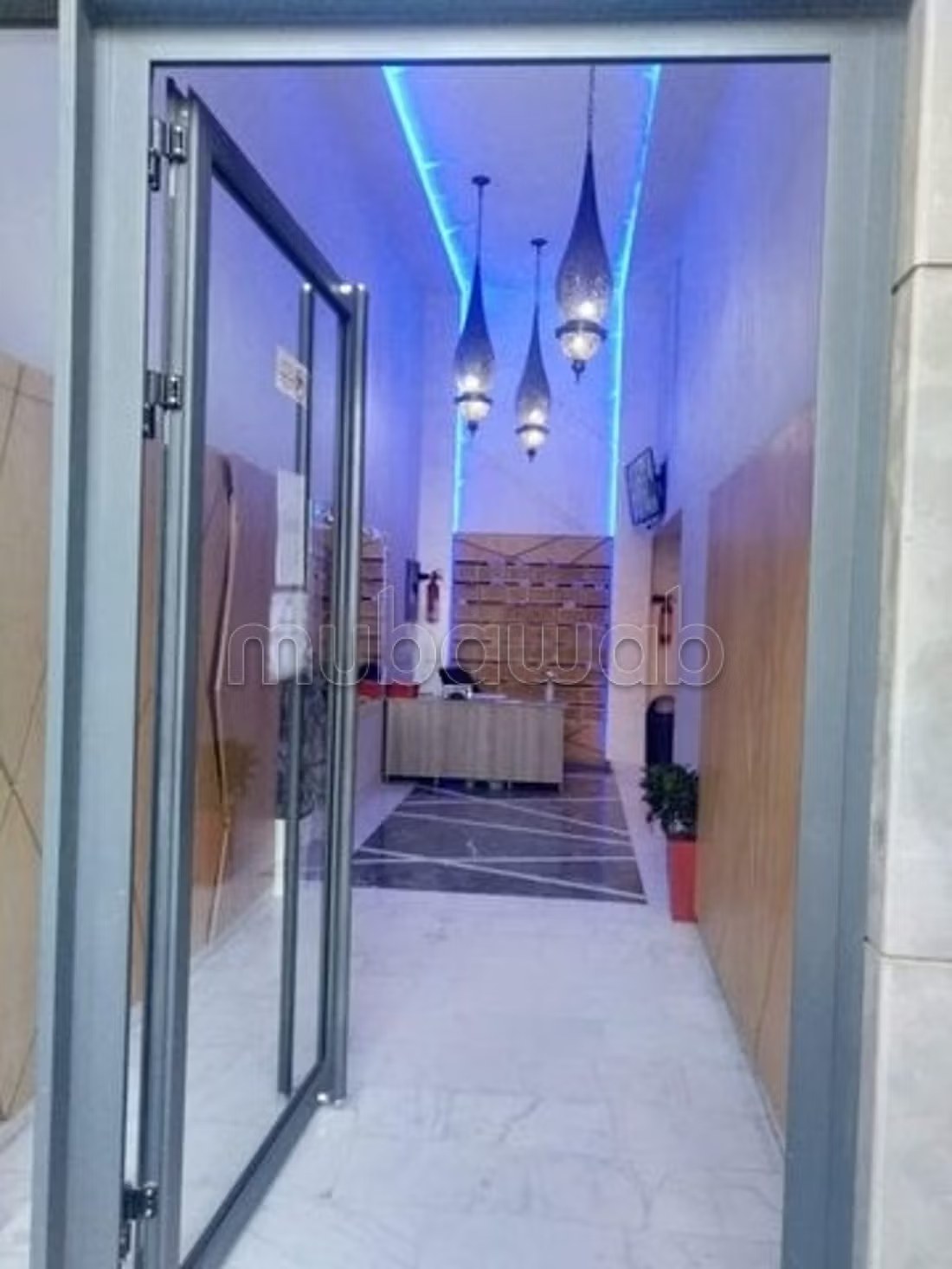 Appartements à louer à Guéliz. 2 pièces confortables. Salon Marocain et antenne parabolique