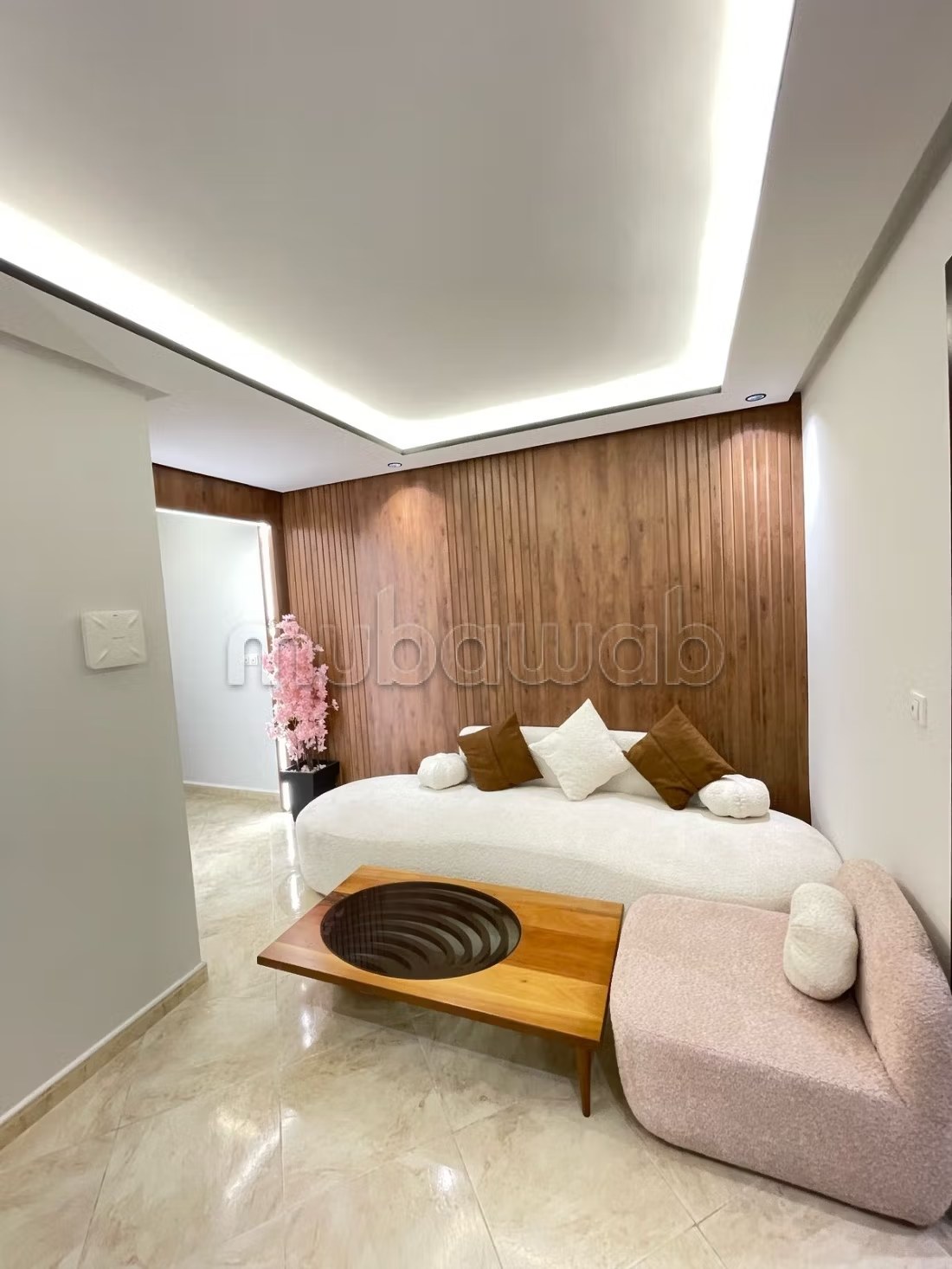 Location saisonnière en Centre. 3 pièces. Salon Marocain, sécurité