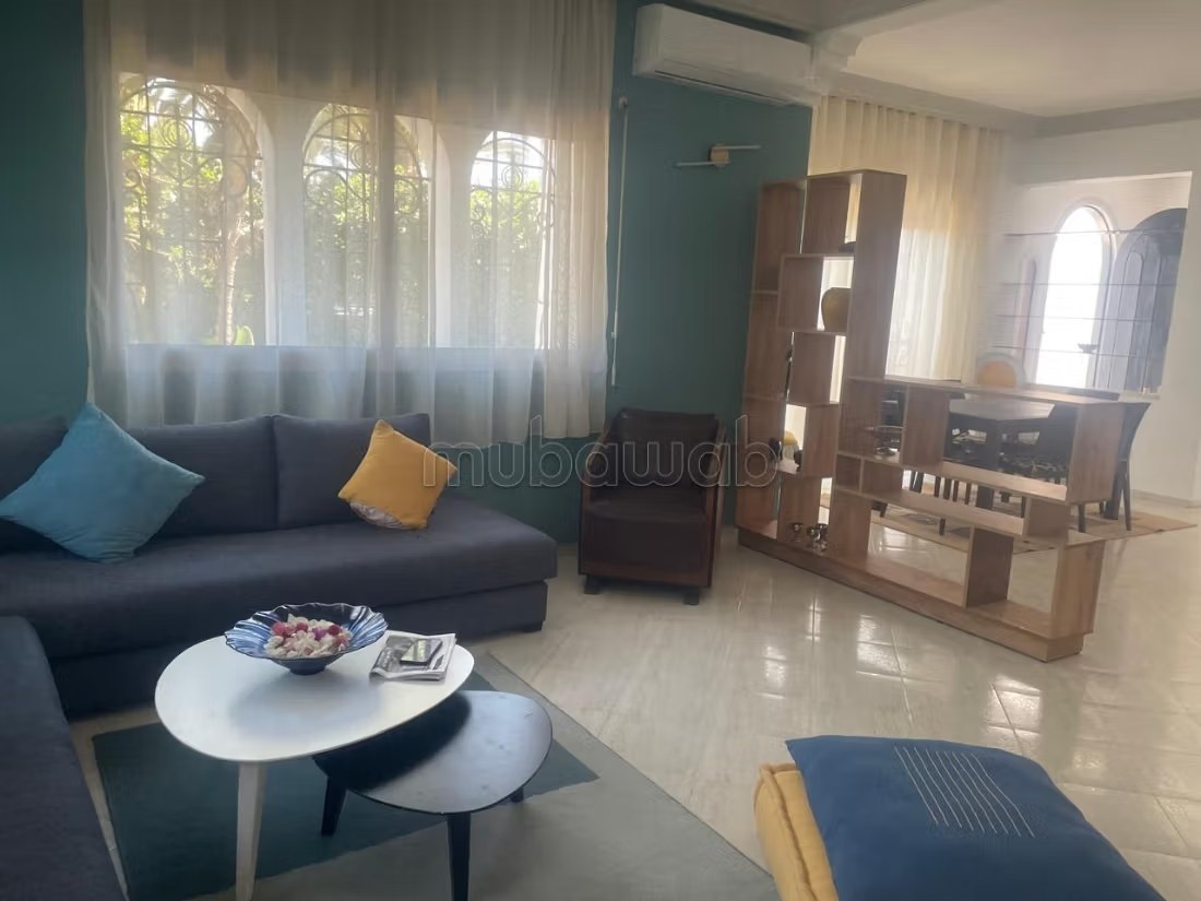Appartement de vacances à louer à Plage rose marée. Surface totale 150 m². Belle terrasse et jardin - Photo 3