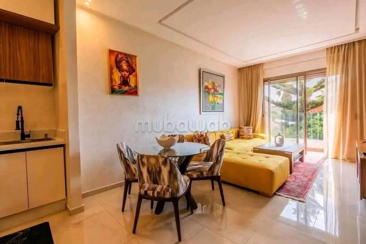Location saisonnière villa de luxe à Douar Laarab. 2 chambres agréables. Avec ascenseur et espace vert