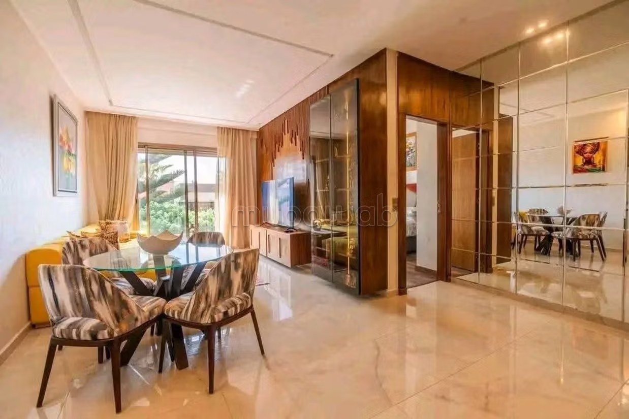 Location saisonnière villa de luxe à Douar Laarab. 2 chambres agréables. Avec ascenseur et espace vert