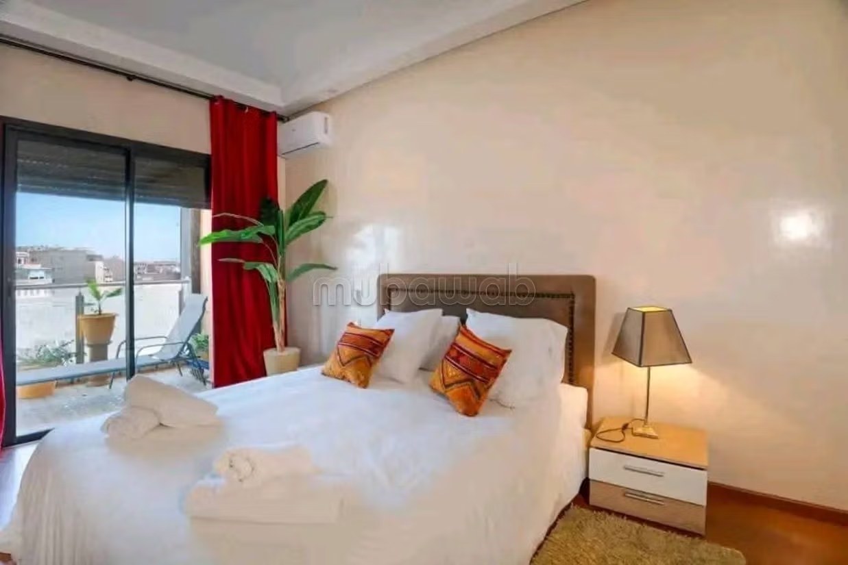 Location saisonnière villa de luxe à Douar Laarab. 2 chambres agréables. Avec ascenseur et espace vert - Photo 4