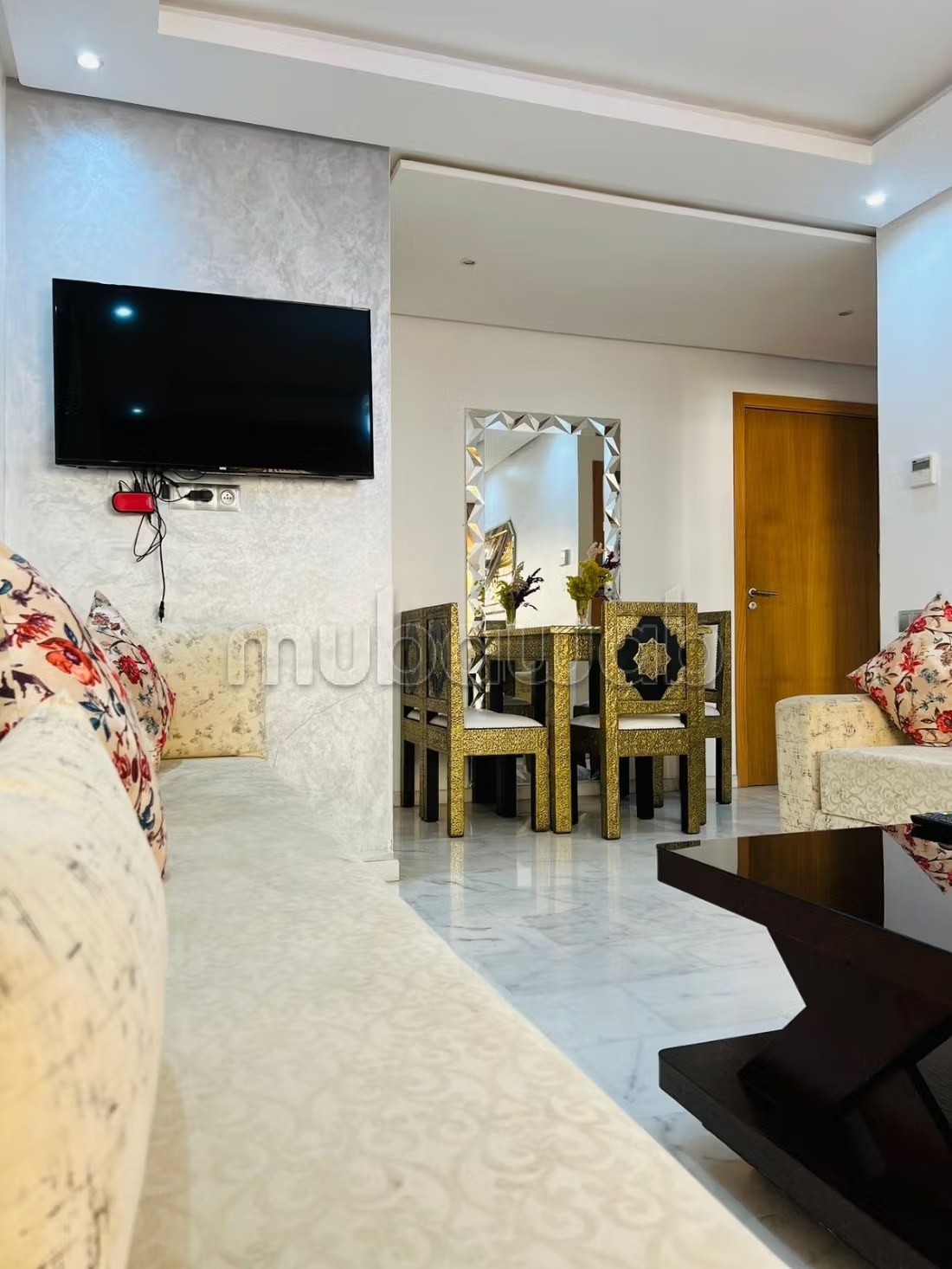 Appartements à louer à Guéliz. 1 chambre. Salon typique marocain, résidence sécurisée