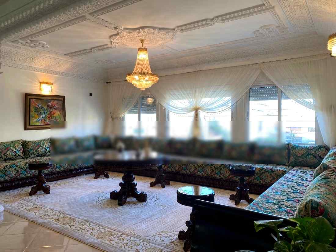 Appartements à louer à Al Adarissa. 3 belles chambres. Salon Marocain, sécurité