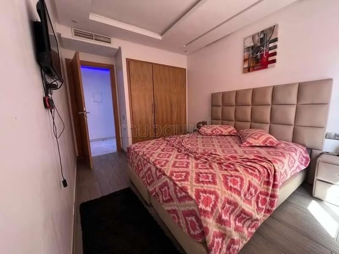 Appartements à louer à Guéliz. 2 pièces confortables. Salon Marocain et antenne parabolique