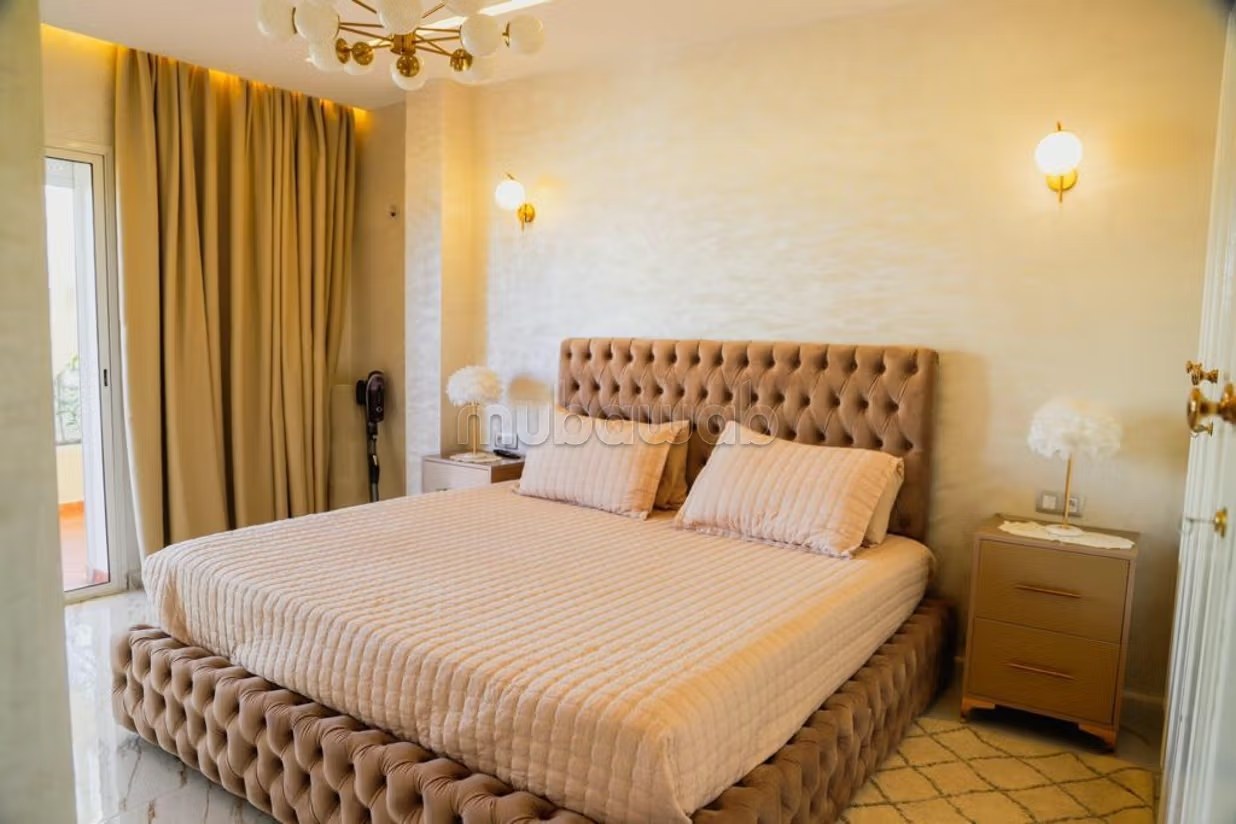 Location d'un appartement à Le boulevard Mohammed V. 2 grandes pièces. Porte blindée et parabole - Photo 3