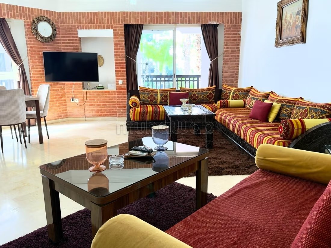 Location d'un appartement à Secteur Touristique. 3 chambres agréables. Parking et jardin - Photo 2