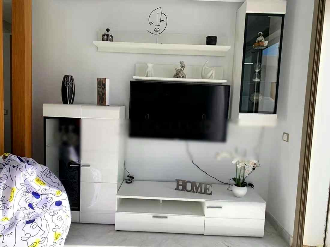 Bel appartement en location à Bourgogne Ouest. 1 belle chambre. Meublé. - Photo 2
