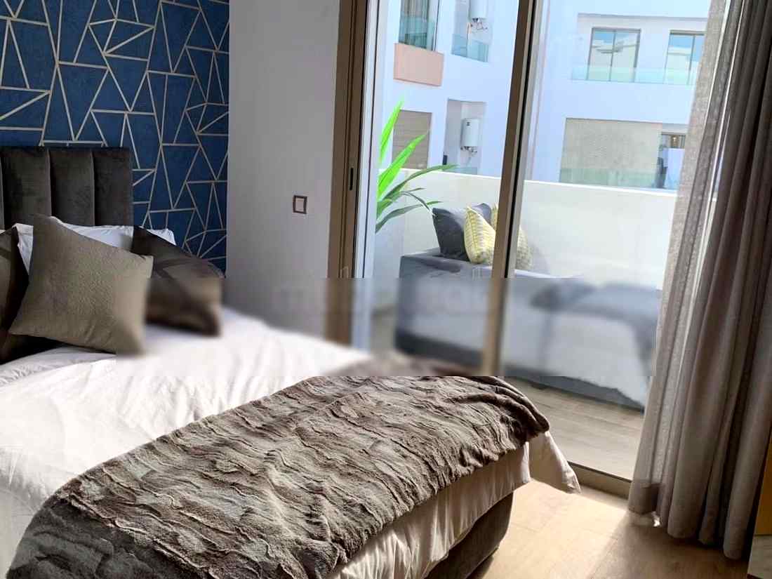 Bel appartement en location à Bourgogne Ouest. 1 belle chambre. Meublé. - Photo 3
