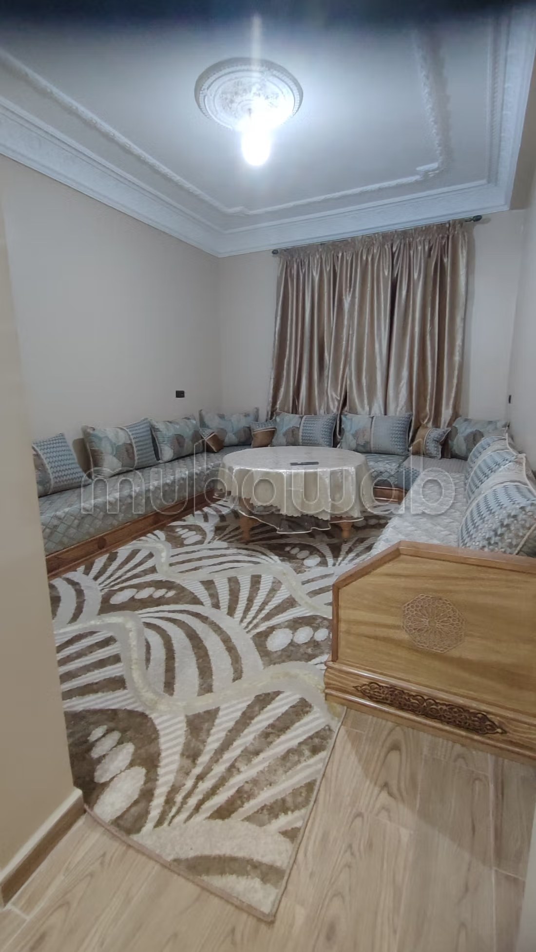 Maison à louer pour vos vacances à Hay Salam. 1 Pièce. Salon traditionnel et porte blindée