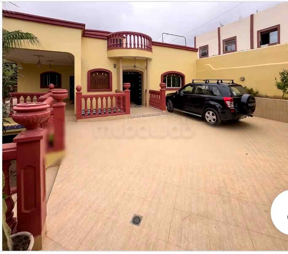 Villa de standing à louer pour vos vacances à M'Diq. 3 chambres agréables. Places de stationnement et jardin - Photo 11