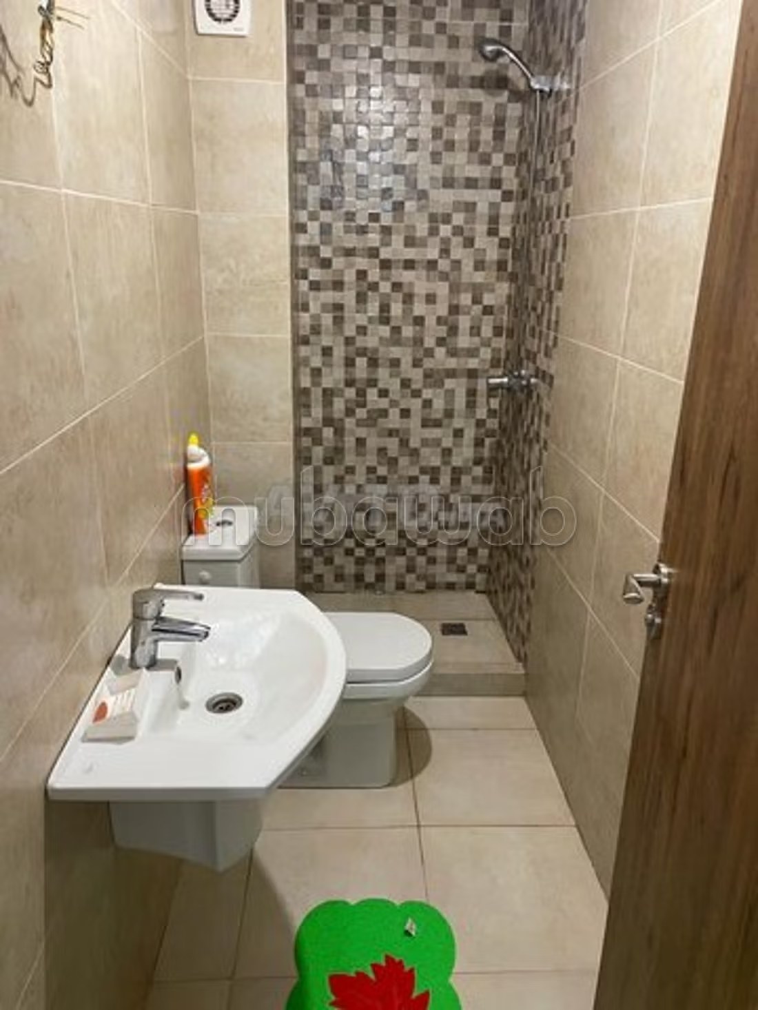 Appartements à louer à Gueliz. 2 superbes chambres. Salon marocain et service de sécurité.