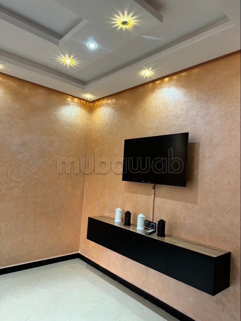 Appartements à louer à Gèulize. 2 chambres agréables. Antenne parabolique et Porte blindée
