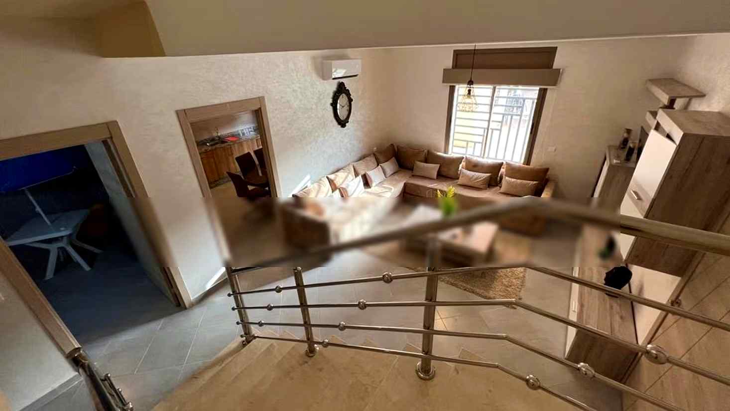 Location d'un appartement à Saïdia. 
2 chambres. 
Environnement calme avec vue montagne, double vitrage
