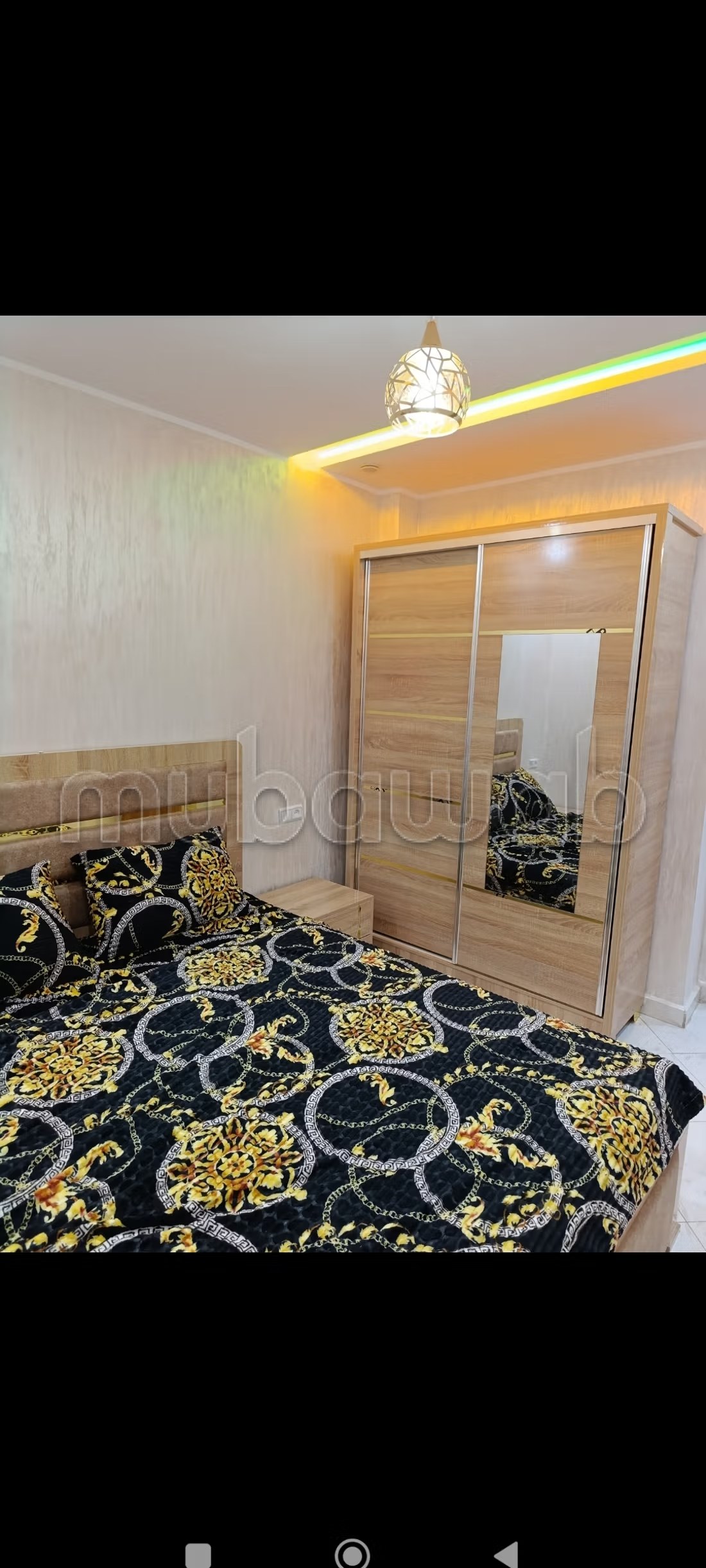 Location d'un appartement à Les Iris. 
3 grandes pièces. 
Concierge et climatisation - Photo 4