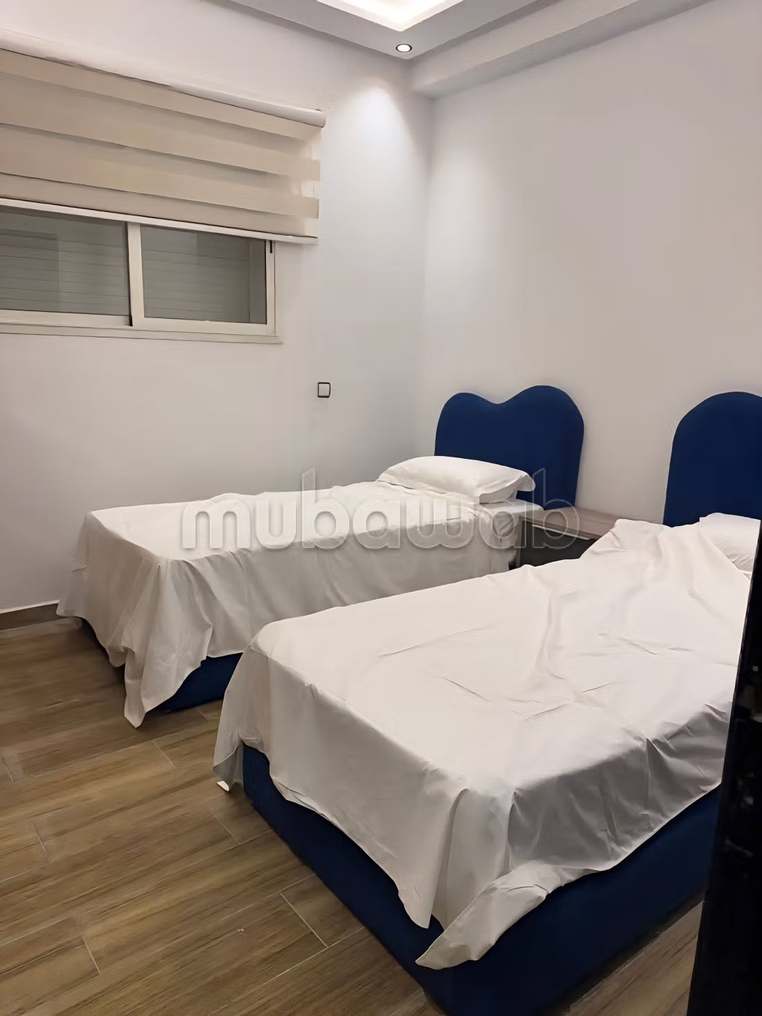 Appartement de vacances à louer à Bab Al Bahar. 2 chambres. Tout confort avec piscine et cheminée