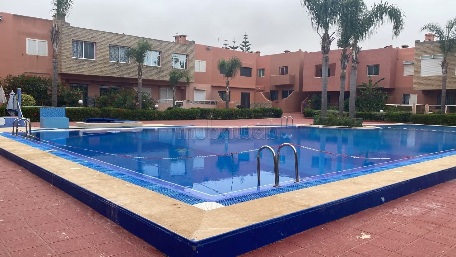 Appartements à louer à Sidi Bouzid. 
5 pièces confortables. 
Places de parking et terrasse - Photo 12