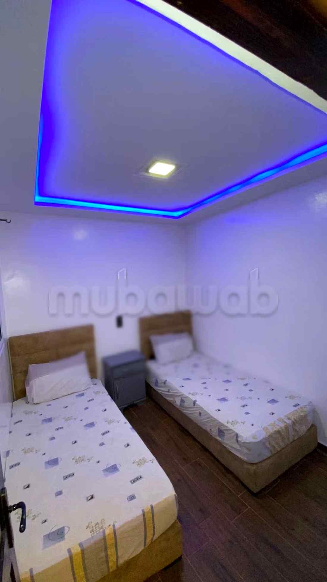 Appartements à louer dans le quartier Mohammed. 2 chambres excellentes. Porte solide, salon marocain traditionnel