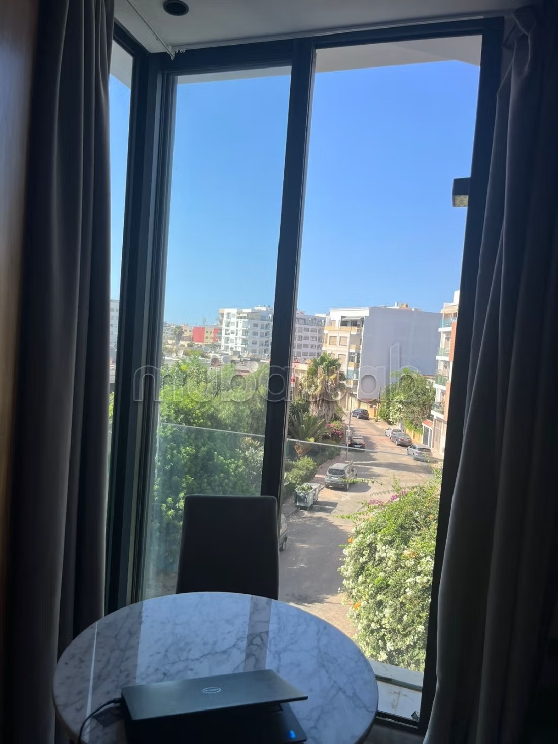 Location d'un appartement à fermme bretonne. Surface totale 45 m². Terrasse et ascenseur - Photo 7