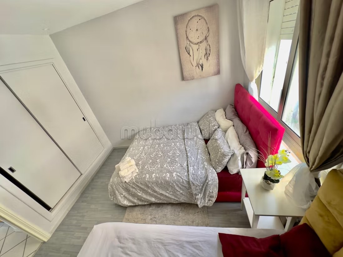 Location d'un appartement à Bourgogne Est. Superficie 55 m². Salon traditionnel marocain, résidence sécurisée - Photo 6